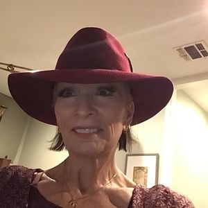 Meet your Posher, Diane